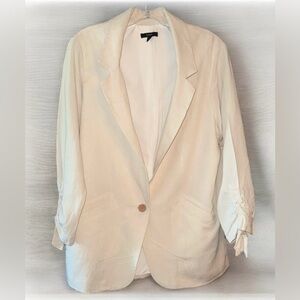 Drew 3/4 Sleeve Shawl Collar Pocket Front Linen Blend‎ Cream/Oat
Blazer
L